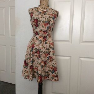 Style vintage floral Dress